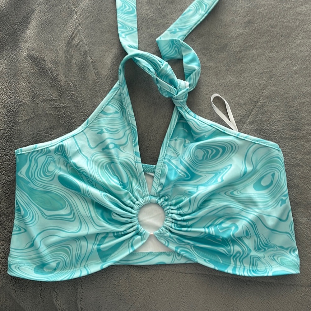 halter top